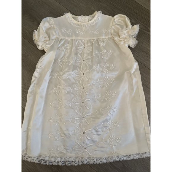 Madonna Other - Vintage Christening Dedication Dress Ivory Satin Lace 16-1/2 to 26 lbs EUC 6mo+